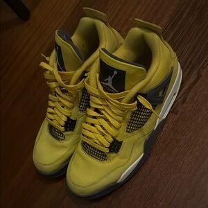 Jordan Men's Yellow Sneakers